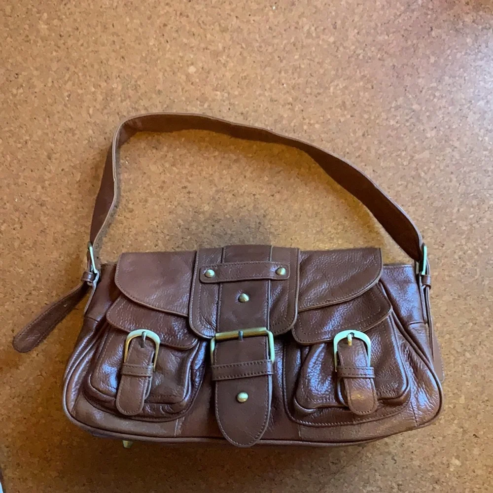 Chocolat Blu Leather Shoulder Bag - Picture 4 of 9
